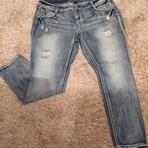 Jeans almost famous brand